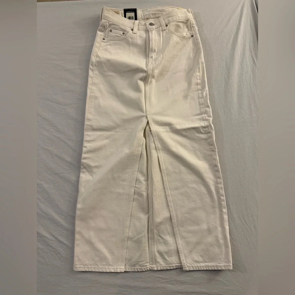 Levi's Women's Maxi Jean skirt in Cream‎